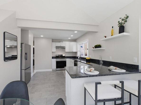 15 South Fairview Street 3, Boston MA 02131