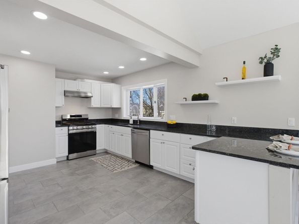 15 South Fairview Street 3, Boston MA 02131