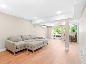 6 Crestview Dr, Westborough MA 01581