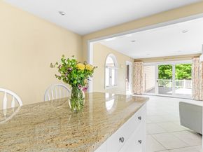 6 Crestview Dr, Westborough MA 01581