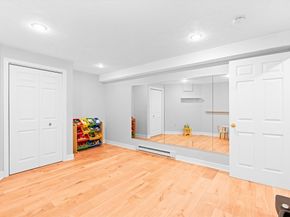 6 Crestview Dr, Westborough MA 01581