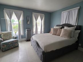 16 Bellevue St, Worcester MA 01609