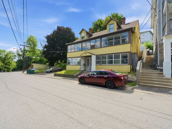 16-18 Walnut St, Fitchburg MA 01420