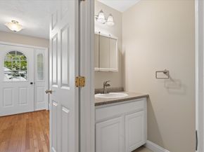 608 Church St, Northbridge MA 01588