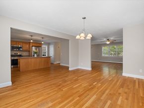 608 Church St, Northbridge MA 01588