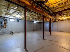 608 Church St, Northbridge MA 01588