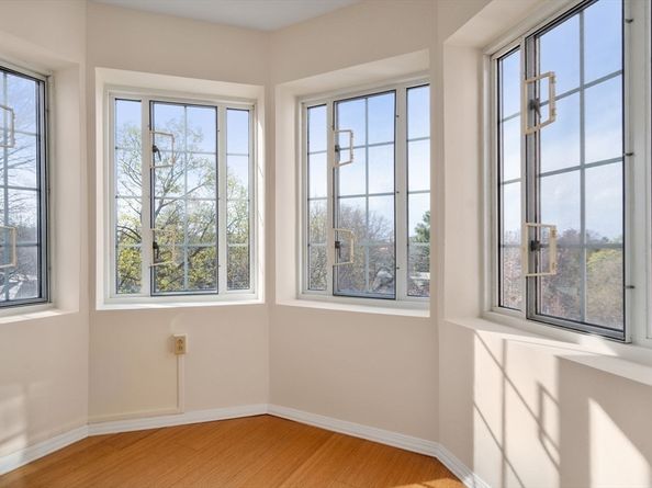 20 Chapel St B908, Brookline MA 02446