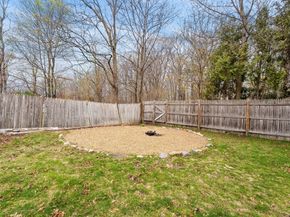 79 Hancock St, Reading MA 01867