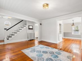 79 Hancock St, Reading MA 01867