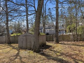 107 Pond St, Rockland MA 02370