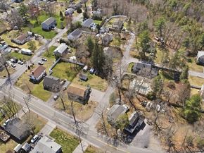 107 Pond St, Rockland MA 02370