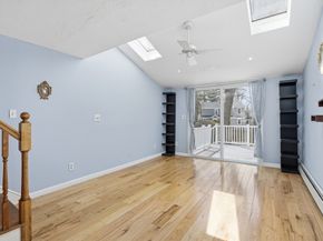 107 Pond St, Rockland MA 02370