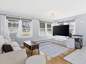 107 Pond St, Rockland MA 02370