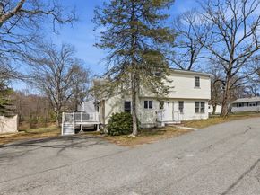 107 Pond St, Rockland MA 02370