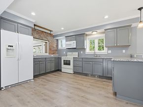 44 Clark St, Spencer MA 01562