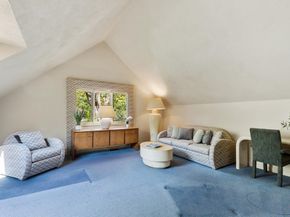 37 Potter Pond 37, Lexington MA 02421