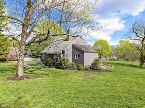 37 Potter Pond 37, Lexington MA 02421