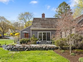 37 Potter Pond 37, Lexington MA 02421
