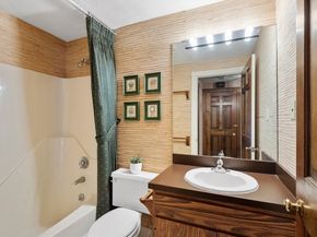 37 Potter Pond 37, Lexington MA 02421