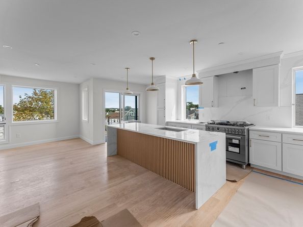 595 Broadway 303, Somerville MA 02145