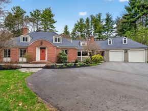 8 Buttercup Ln, Dover MA 02030