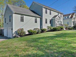 124 Pond St, Weymouth MA 02190