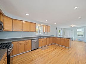 124 Pond St, Weymouth MA 02190
