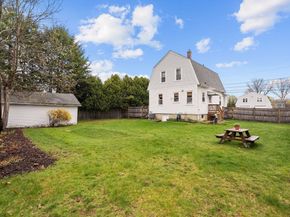 11 Draper Rd, Framingham MA 01702