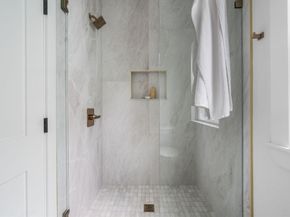 16 Harbor View St 2, Boston MA 02125