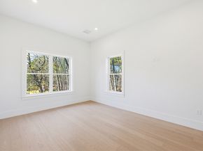 9 Cypress Rd, Natick MA 01760