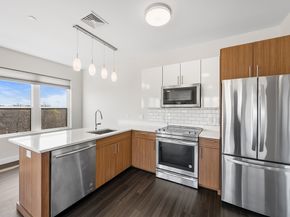 999 Hancock St 502, Quincy MA 02169