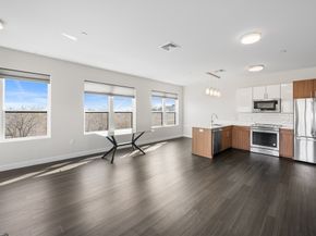 999 Hancock St 502, Quincy MA 02169