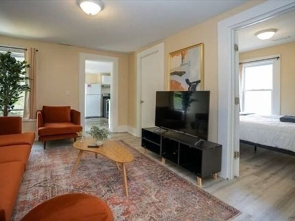 11 Central St, West Brookfield MA 01585