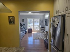 279 Osgood St, North Andover MA 01845
