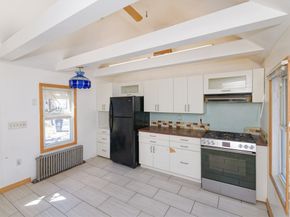 7 Cross St, Natick MA 01760