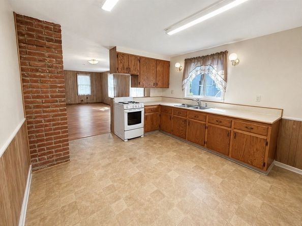 308 South St., Southbridge MA 01550