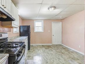 10 Adams St, Lynn MA 01902