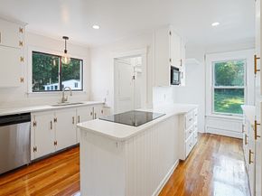 84 E Main Street, Hopkinton MA 01748