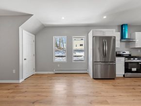 26 Pratt Rd, Fitchburg MA 01420