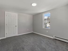 26 Pratt Rd, Fitchburg MA 01420