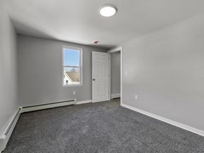 26 Pratt Rd, Fitchburg MA 01420