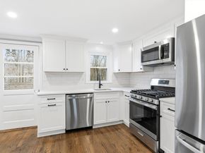 66 Frederickson Dr, Randolph MA 02368
