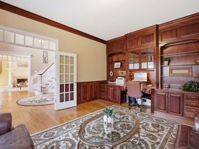 29 Hoveys Pond Dr, Boxford MA 01921