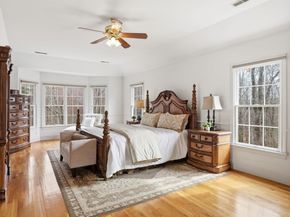 29 Hoveys Pond Dr, Boxford MA 01921