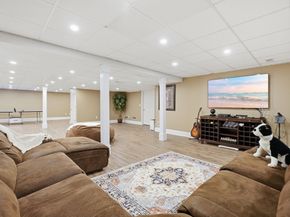 29 Hoveys Pond Dr, Boxford MA 01921