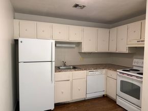 176 Maple Ave 434, Rutland MA 01543