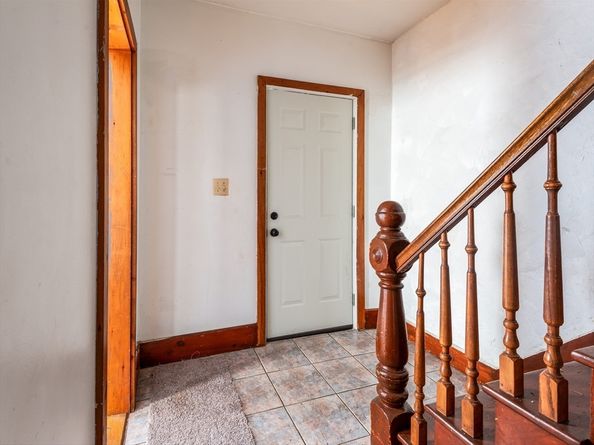 549 Cambridge St, Worcester MA 01610