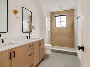 17 South Waverly St, Boston MA 02135