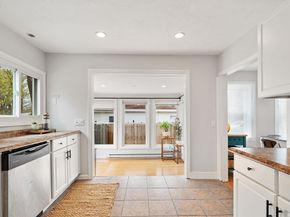 475 Pleasant St, Stoughton MA 02072