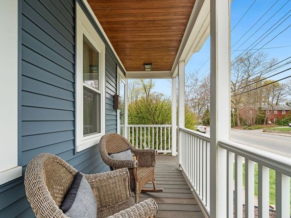 475 Pleasant St, Stoughton MA 02072